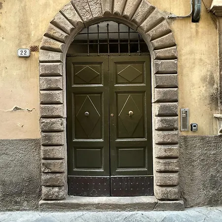 La Casa Del Galletto - At The Of The Apartment Lucca